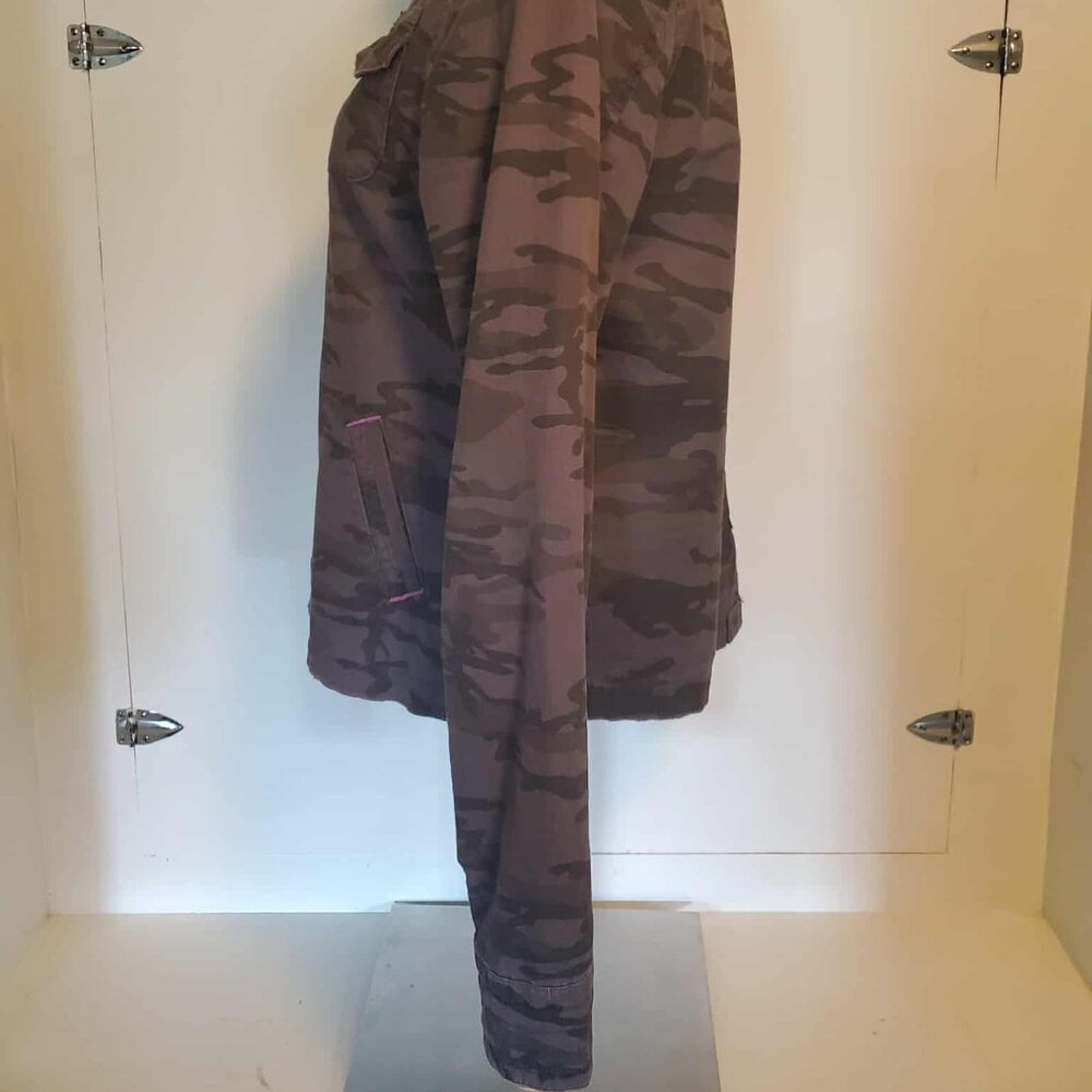 Awesome Vintage Camo Jacket - image 8